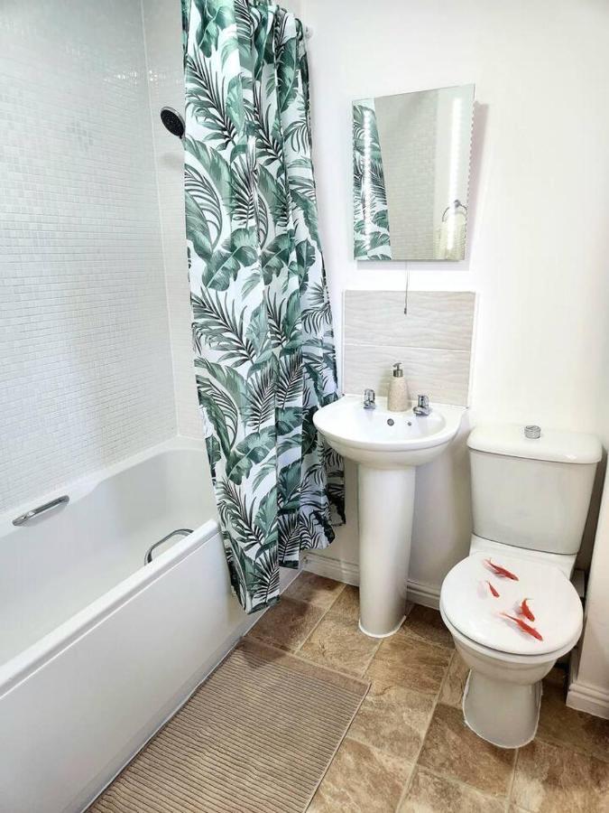 Home From Home 3 Bed,2 Bath House With Garden&Parking Near Centre&Tram Stop Sheffield Exterior photo