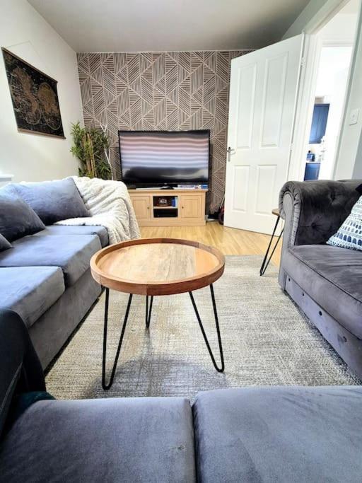 Home From Home 3 Bed,2 Bath House With Garden&Parking Near Centre&Tram Stop Sheffield Exterior photo